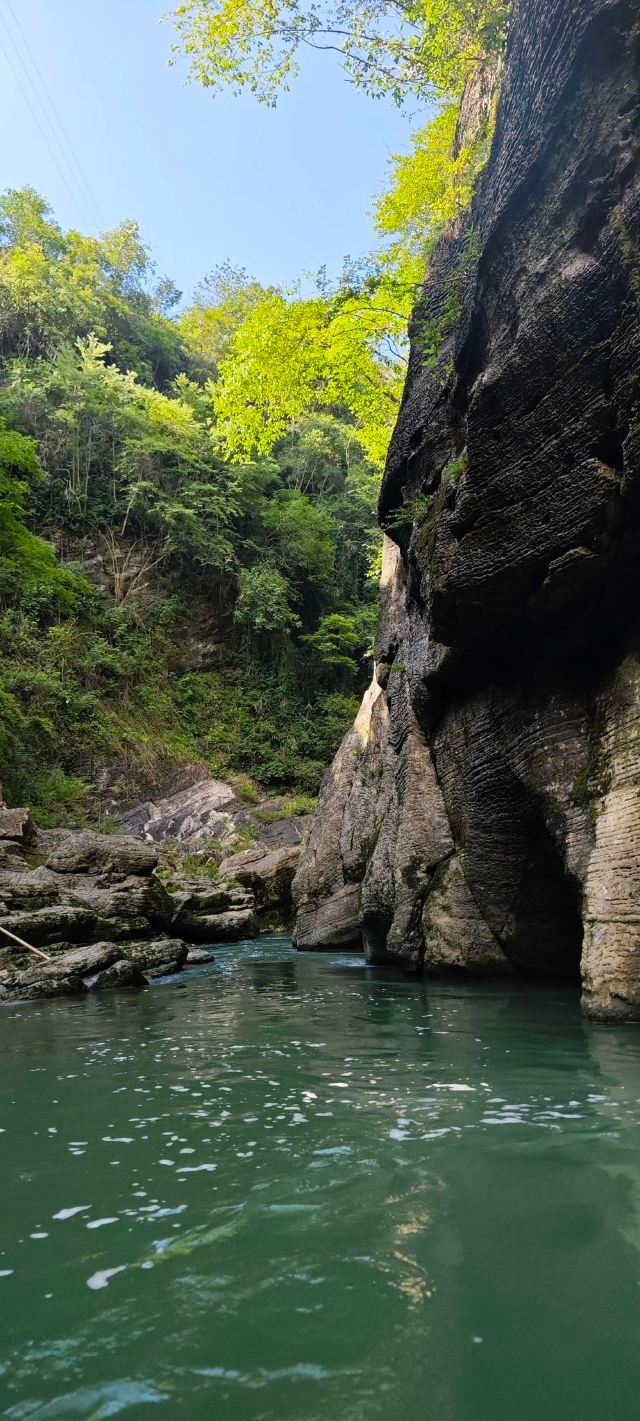 西门峡漂流旅行图片 4