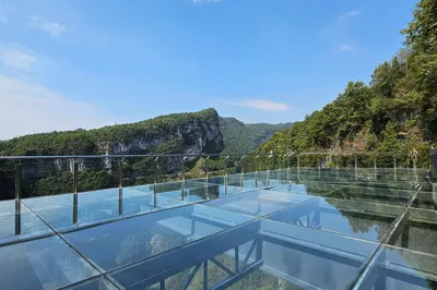 天生三桥玻璃眺台