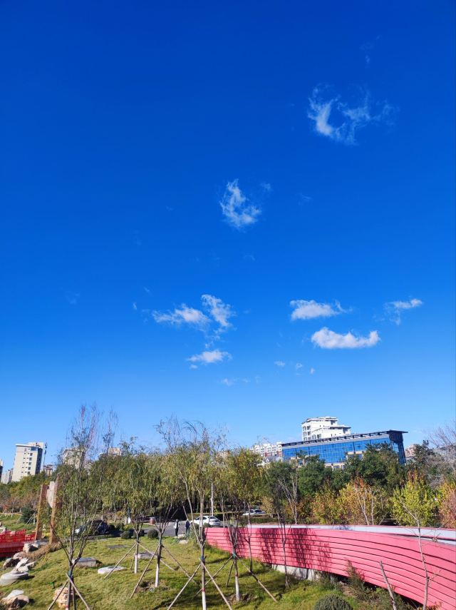 呼和浩特市赛罕区小黑河景观带旅行图片 2