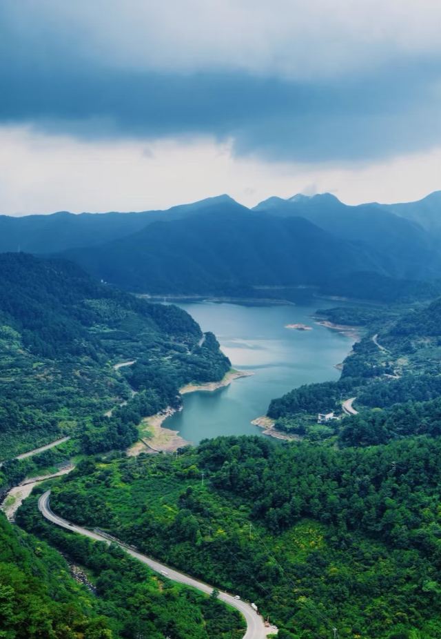 人间弥勒旅行图片 3