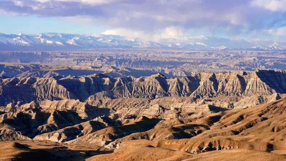 札達土林-含礫石土林