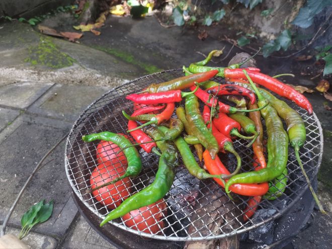 小美哥烧肉米线