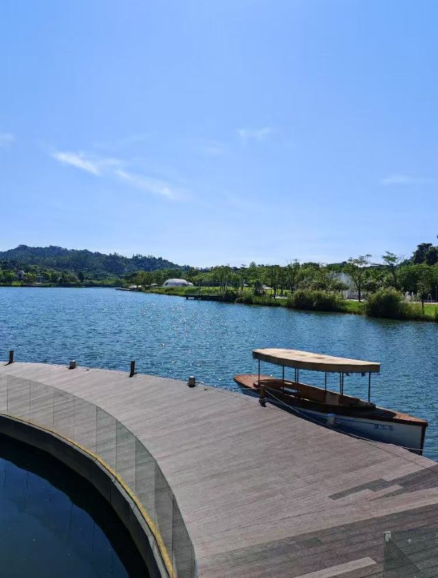 春沐源小镇·青苹果大草坪旅行图片 1