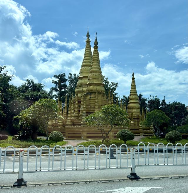 芒市小金塔旅行图片 5