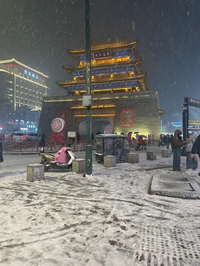 开封市鼓楼广场旅行图片 1