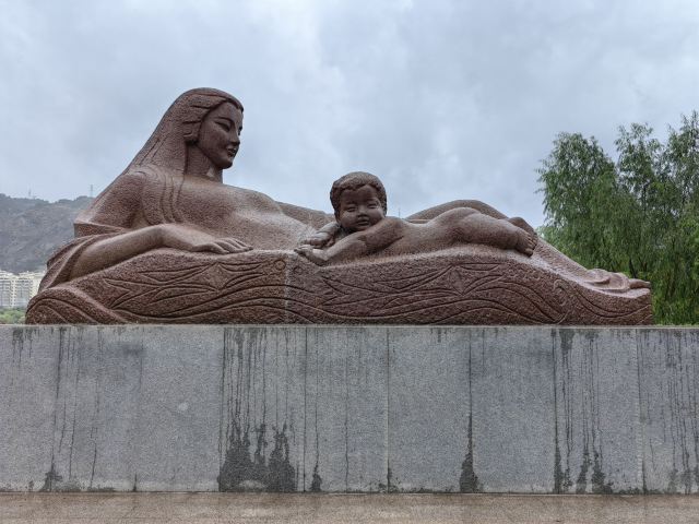 黄河母亲雕塑旅行图片 2