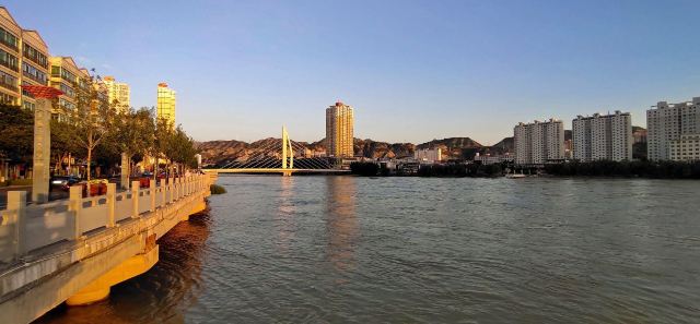 泾渭分明观景台旅行图片 1