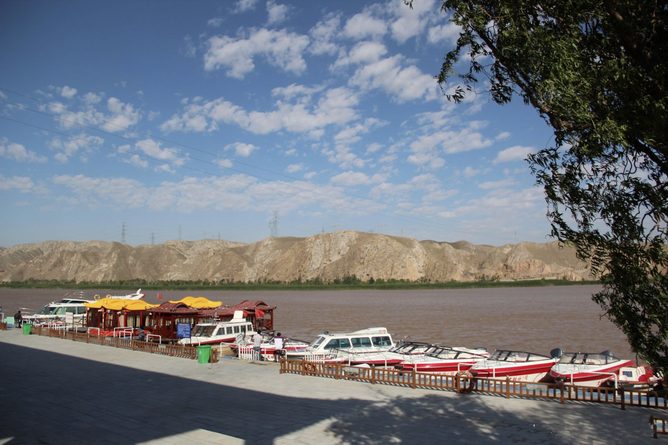 Ningxia Qingtongxia Yellow River Grand Canyon Tourist Area