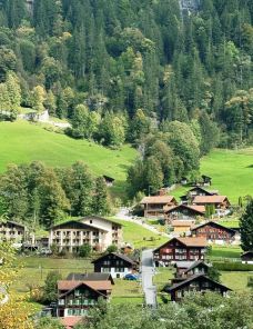 劳特布龙嫩村-劳特布龙嫩-横竖是二温小迪