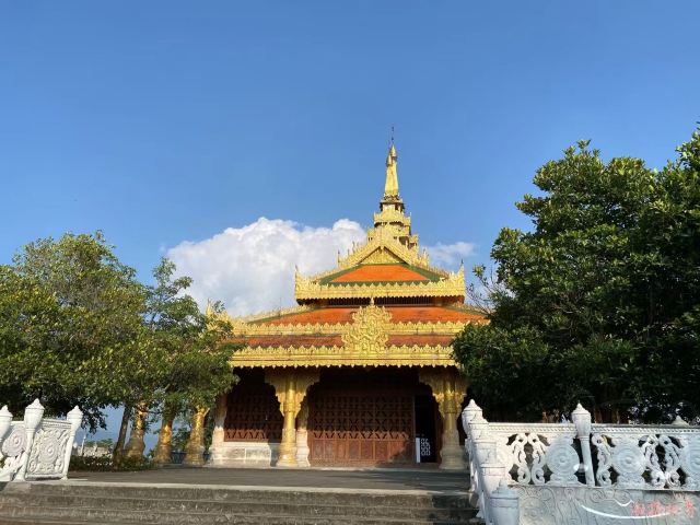 瑞丽市总佛寺旅行图片 5
