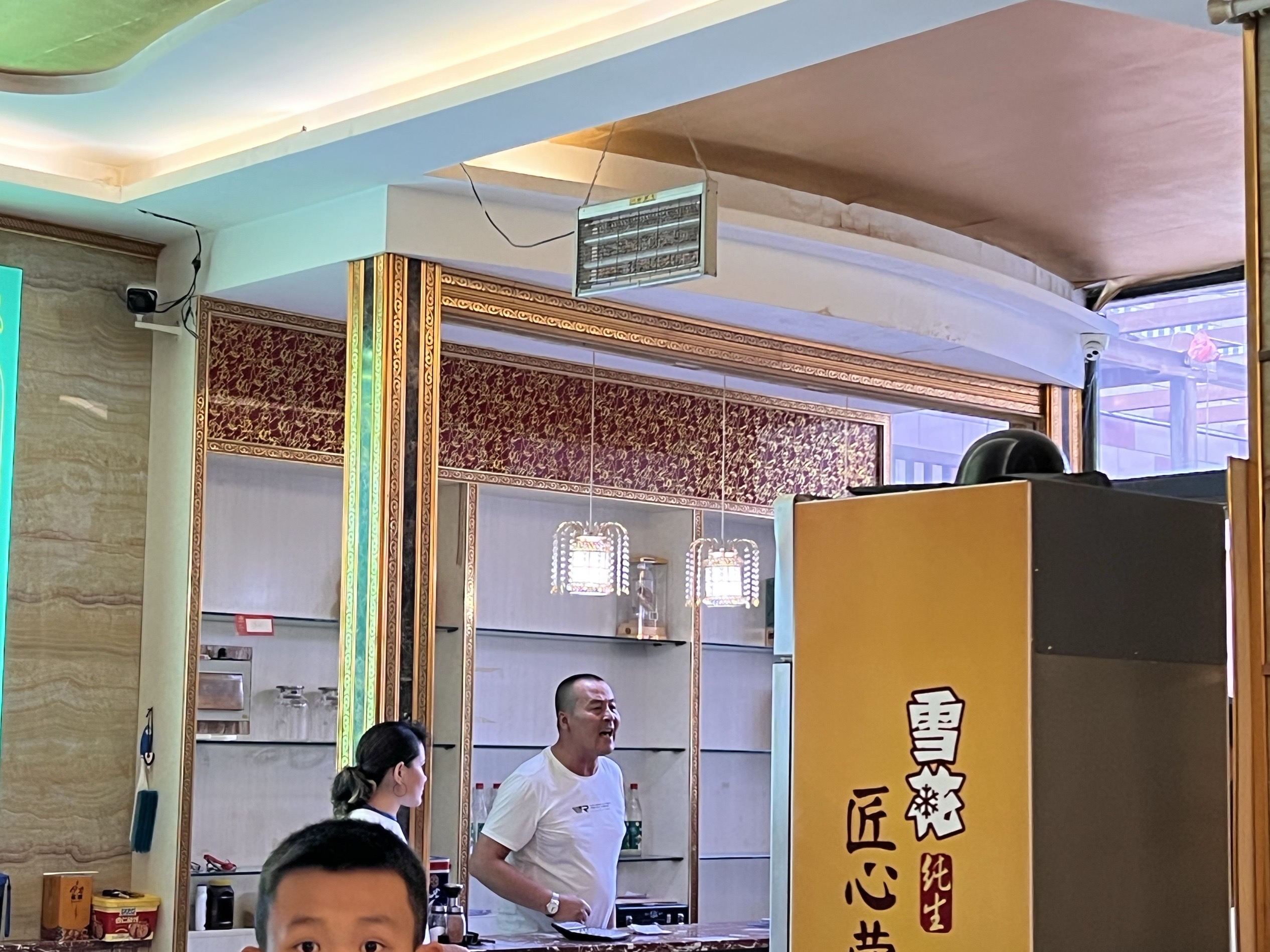 宫殿美食餐厅图片