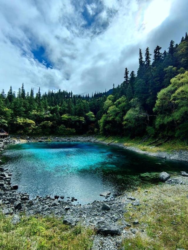 九寨沟景区五彩池观景台旅行图片 2