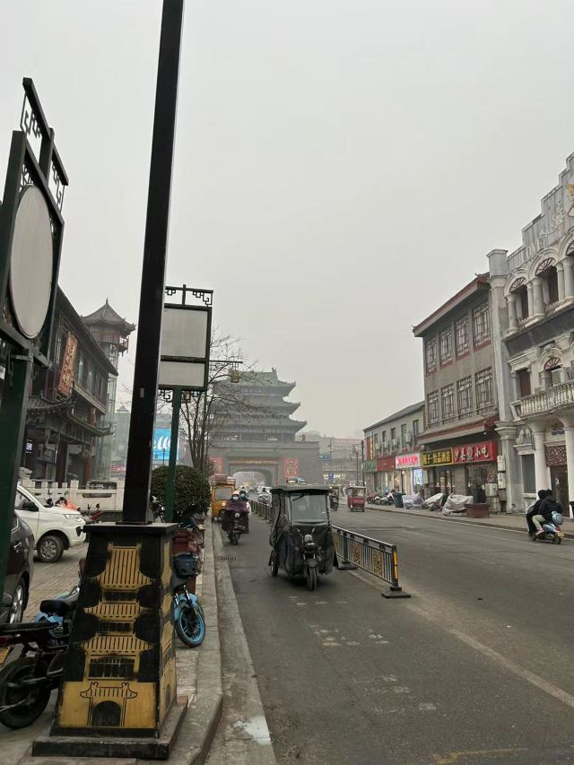 开封市鼓楼广场旅行图片 3