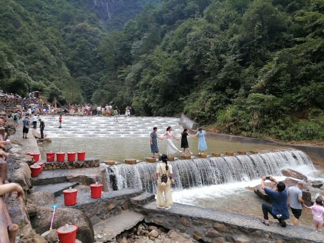 龙溪瀑布旅行图片 2