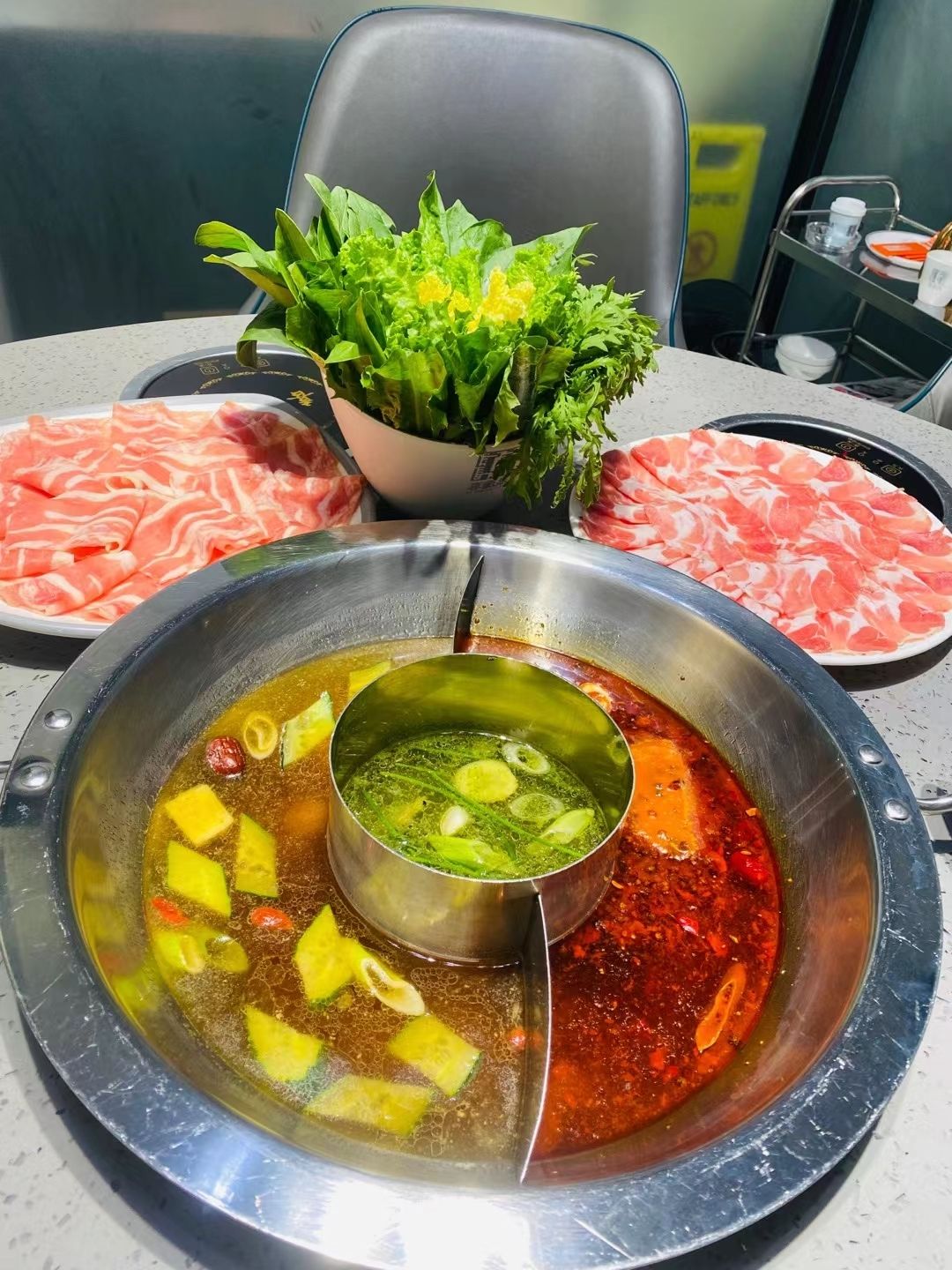 喜蒙羔火锅店(红领巾路店)