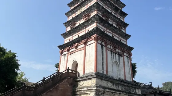 白塔園-聖德寺塔