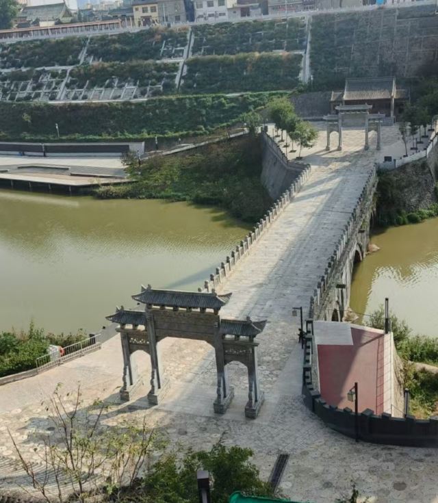 龙桥古镇旅行图片 1