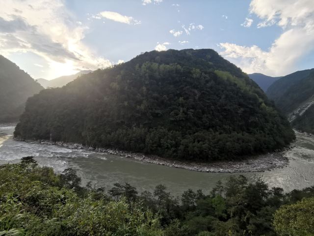 林多大拐弯旅行图片 1