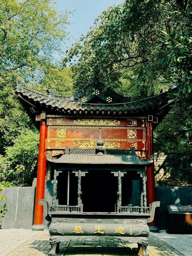 辽王墓旅行图片 1
