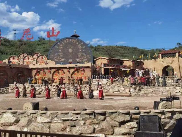 莫尼山礼赞旅行图片 1
