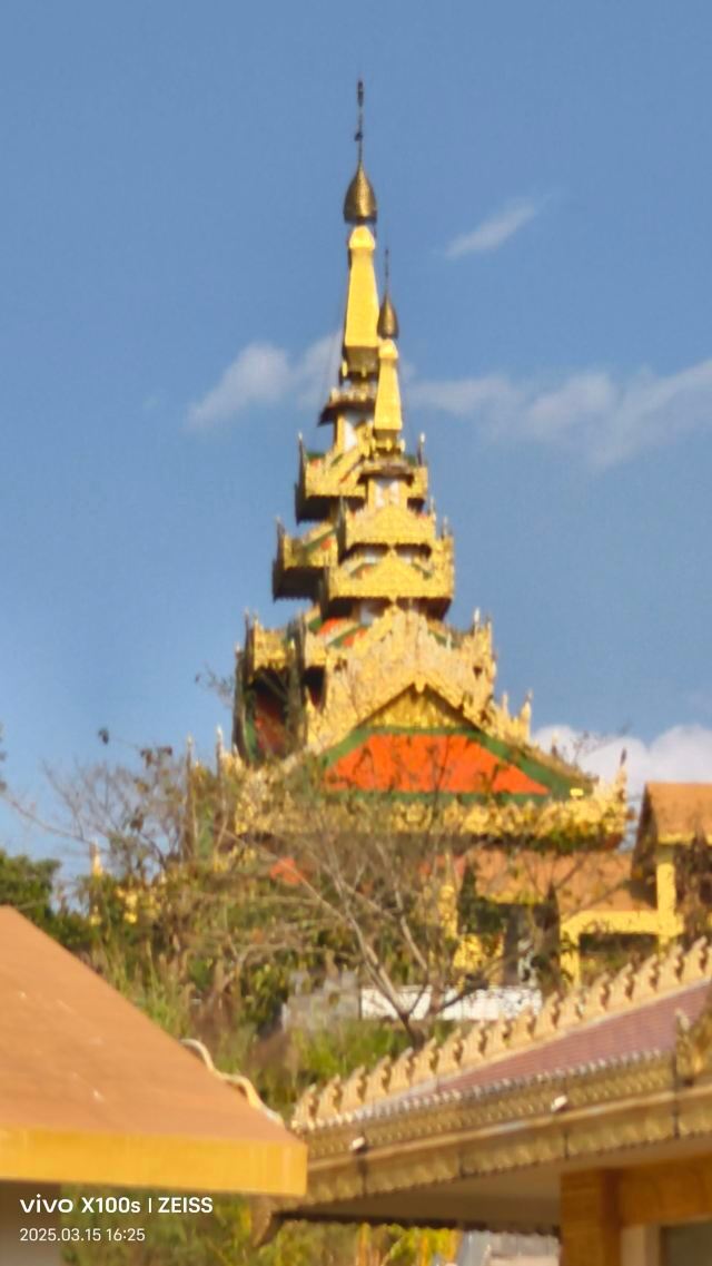 瑞丽市总佛寺旅行图片 5