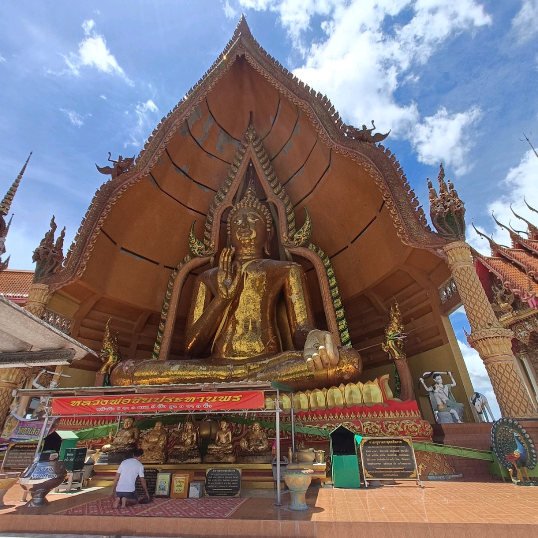 向僧侣致敬“Wat Tham Suea”致敬 | Kanchanaburi