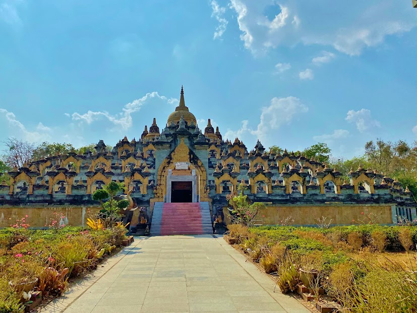 Wat Prachakhom Wanaram (Wat Pa Kung)