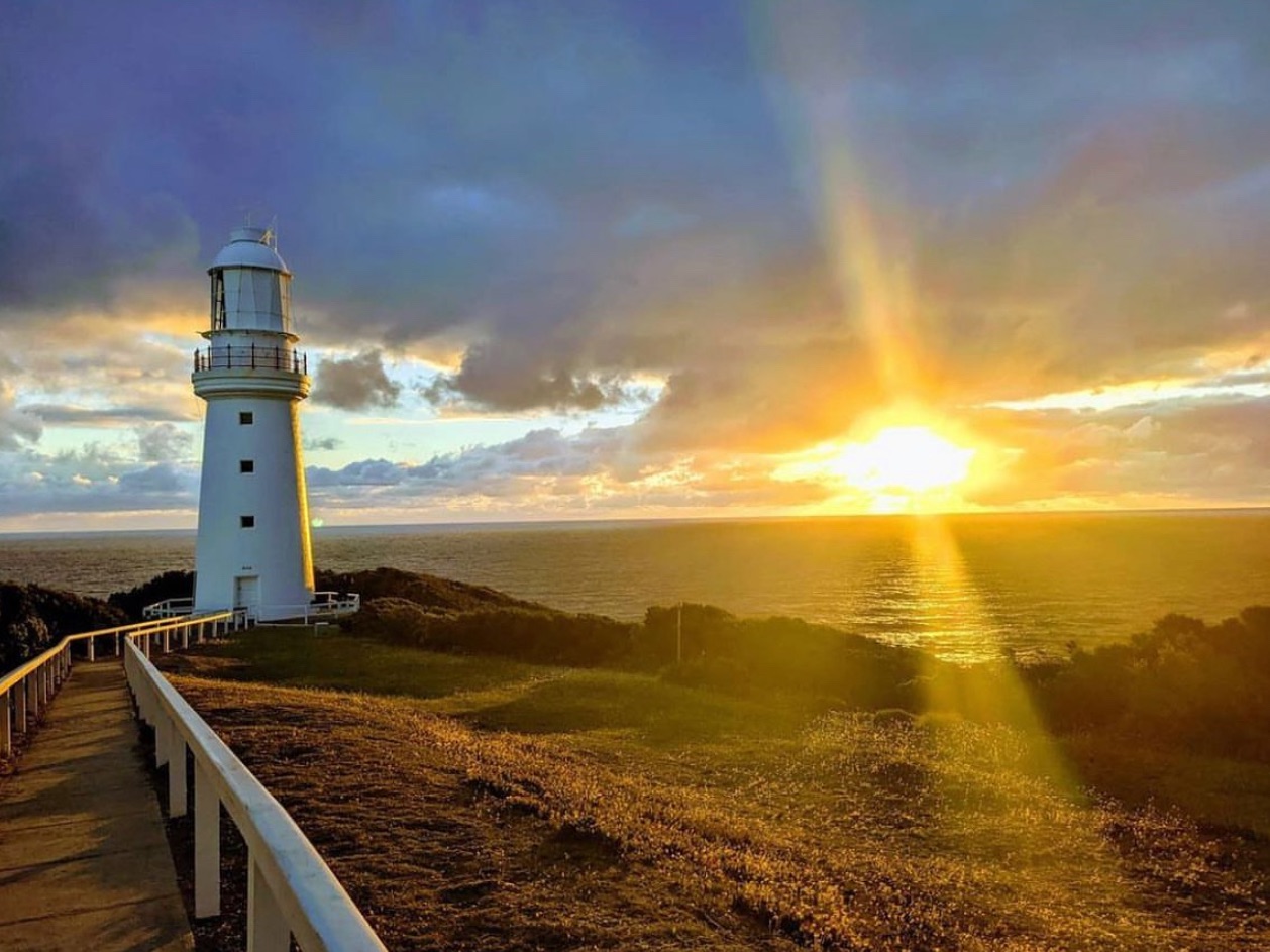 【澳洲】奥特威岬灯塔：黄昏美景、俯瞰狂野的南大洋冷静与激情就在澳洲大陆最古老的灯塔