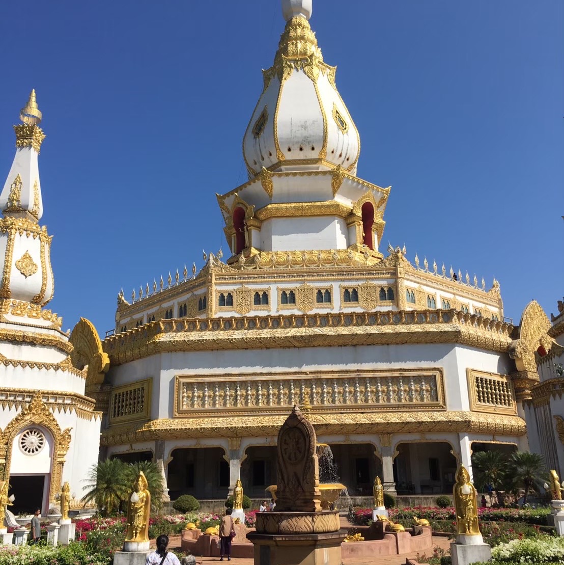 Wat Maha Chedi Chai Mongkhon 🛕