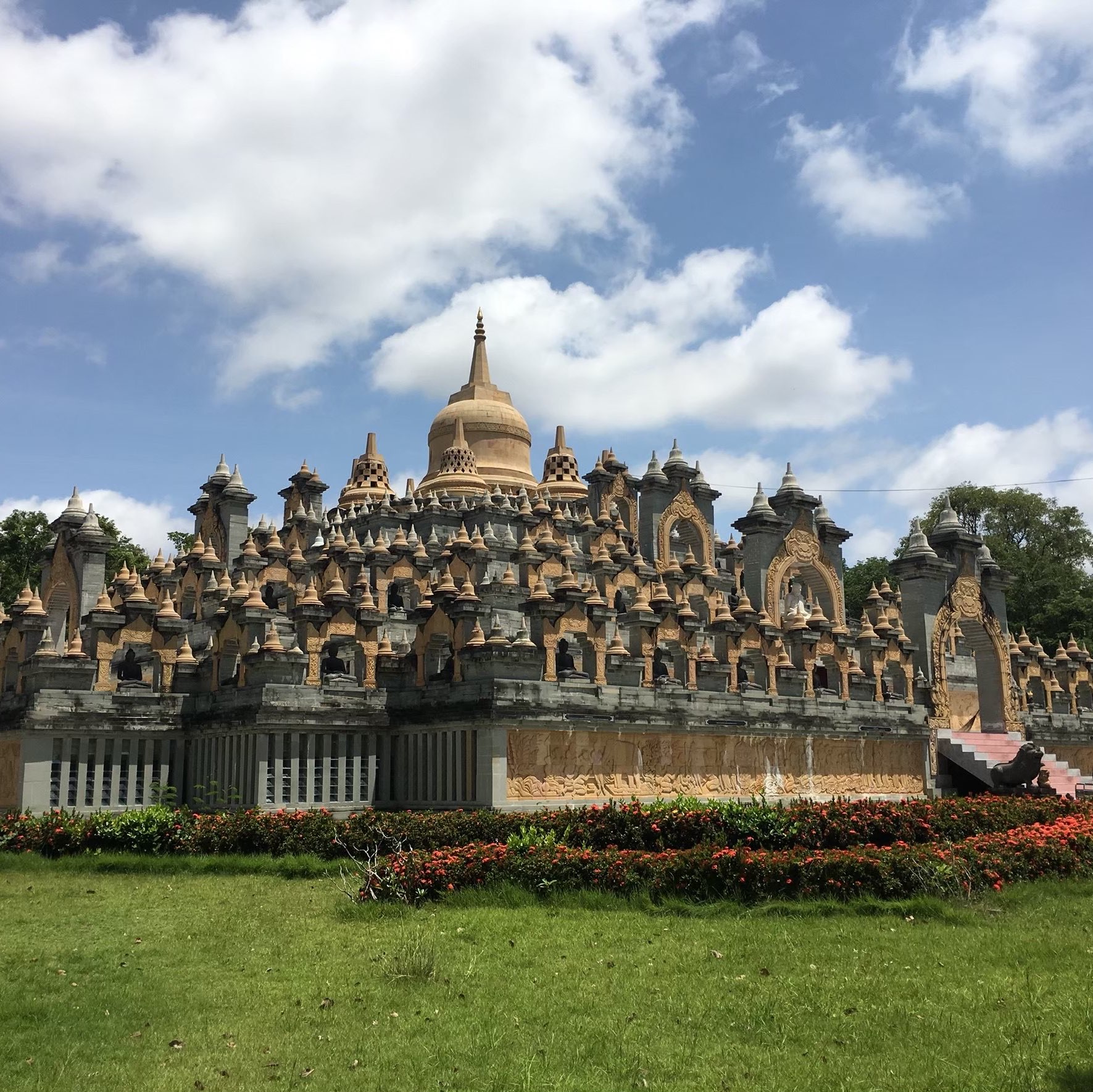 Wat Prachakhom Wanaram (Wat Pa Kung)🍃
