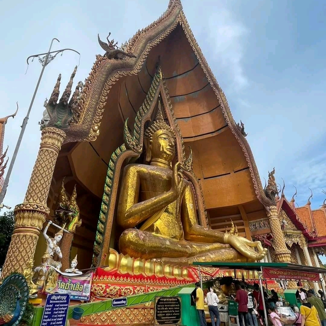 Wat Kham Suea, Tha Muang