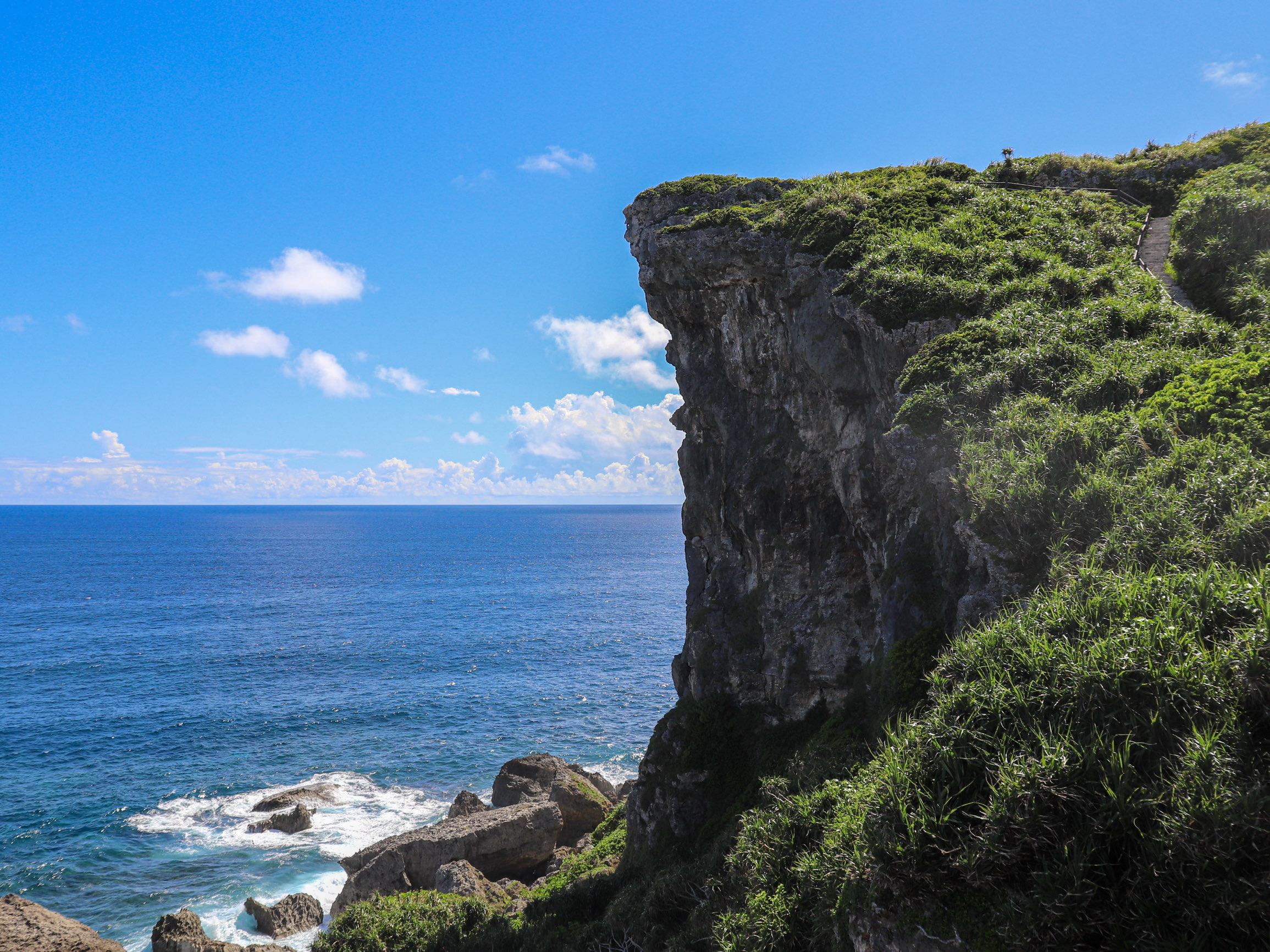 【冲绳县】知情人士必去的绝景景点:梅格悬崖