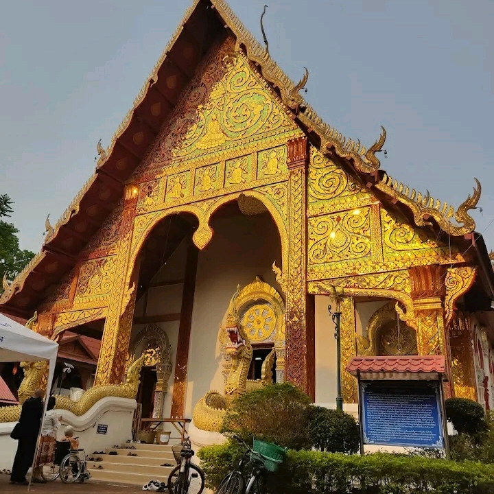 Wat Phra Luang 或 Wat Phra That Nong, Phrae Province