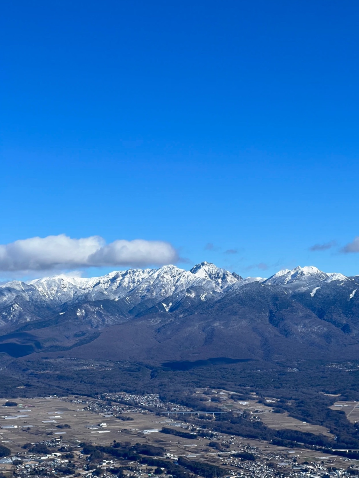 入笠山：日本中部的登山胜地与自然宝藏🌄🌲