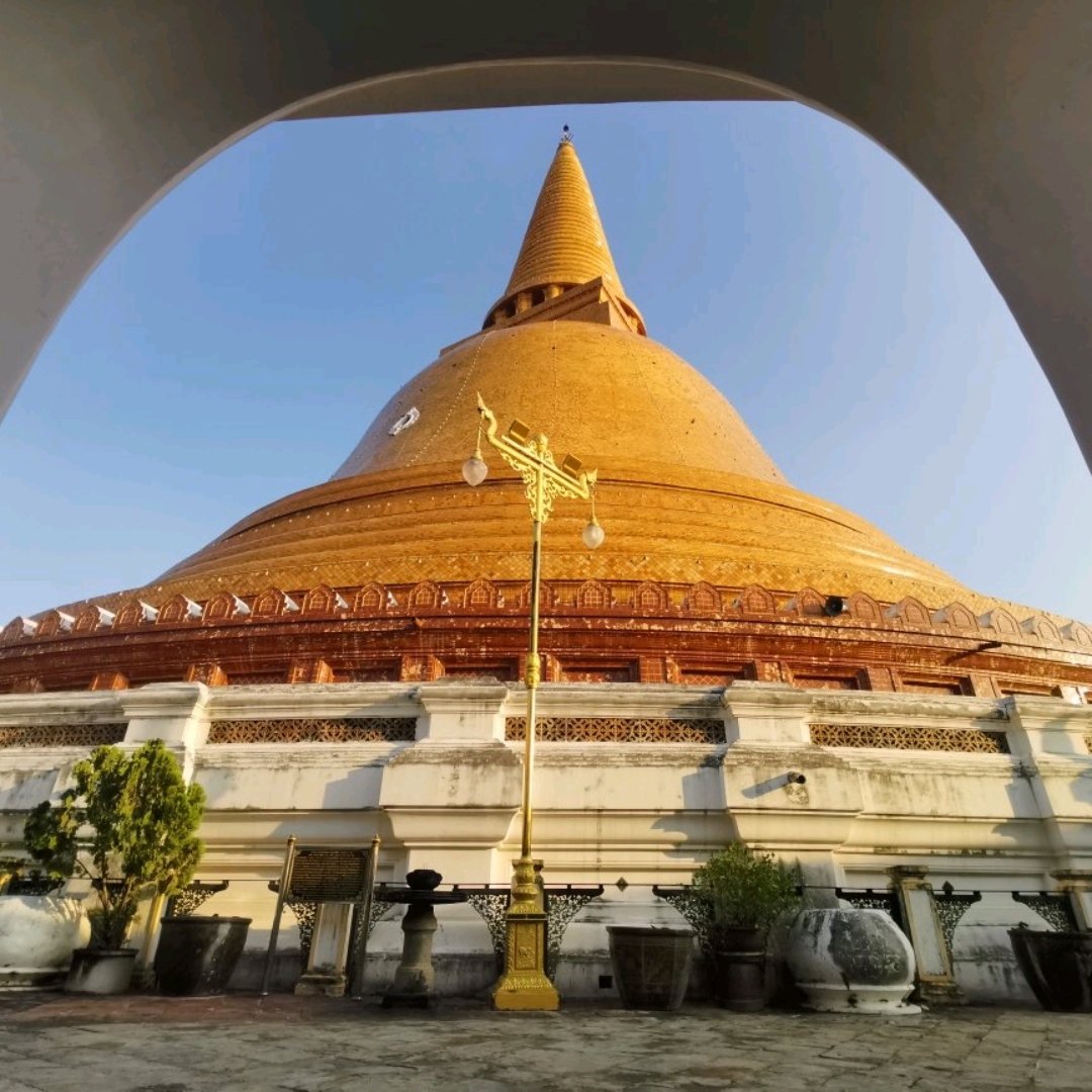 Phra Pathom Chedi泰国最大的和最高的佛塔