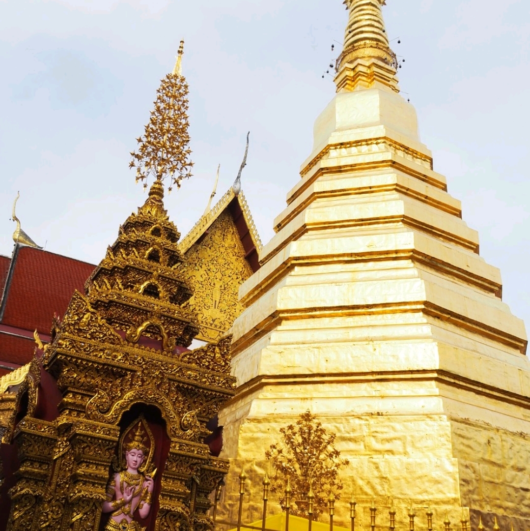 Wat Phra That Cho Hae, Phra Aram Luang