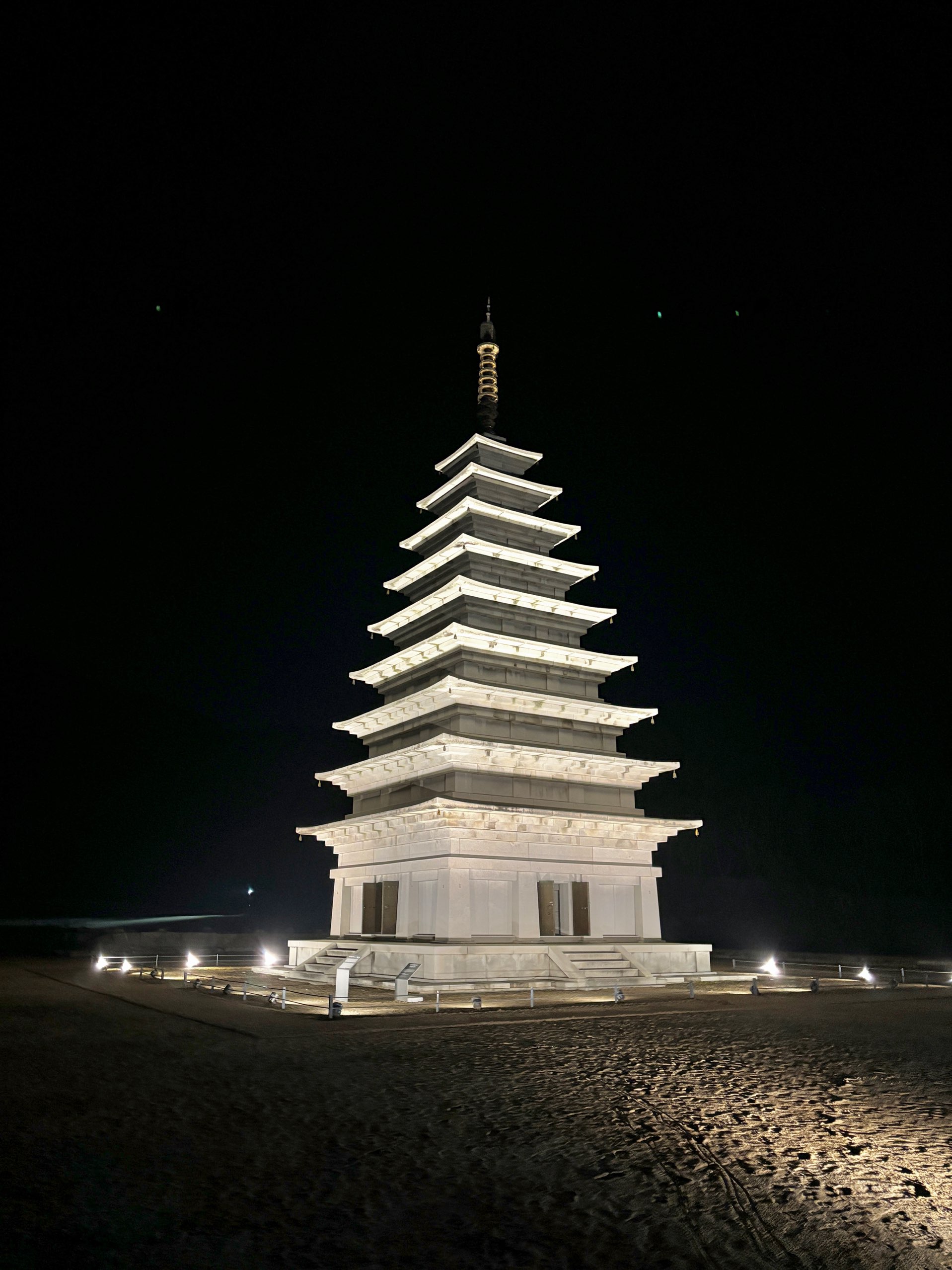 益山代表文化遗址弥勒寺的夜景✨💛