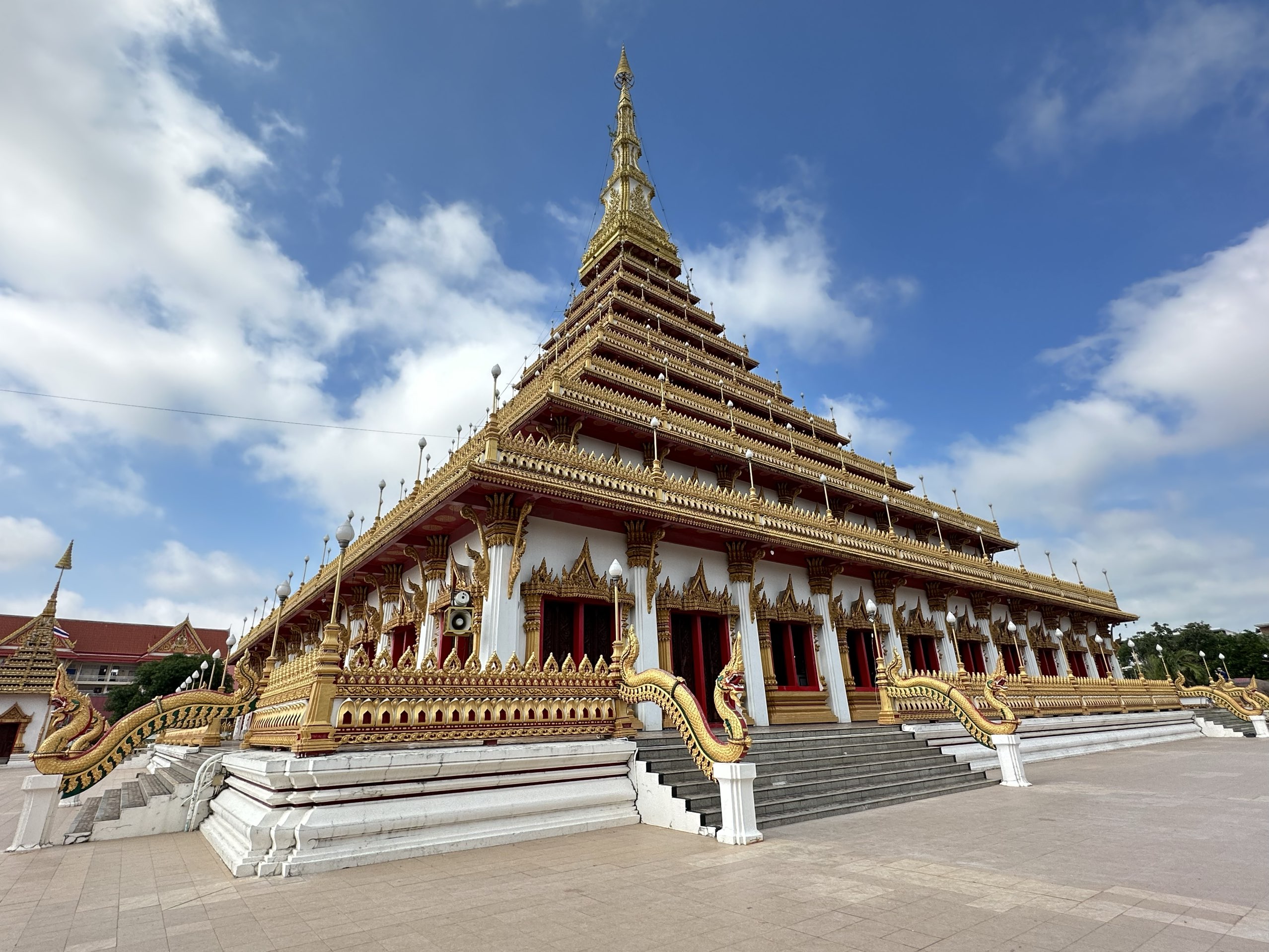 Phra Mahathat Kaen Nakhon, Nong Waeng 寺