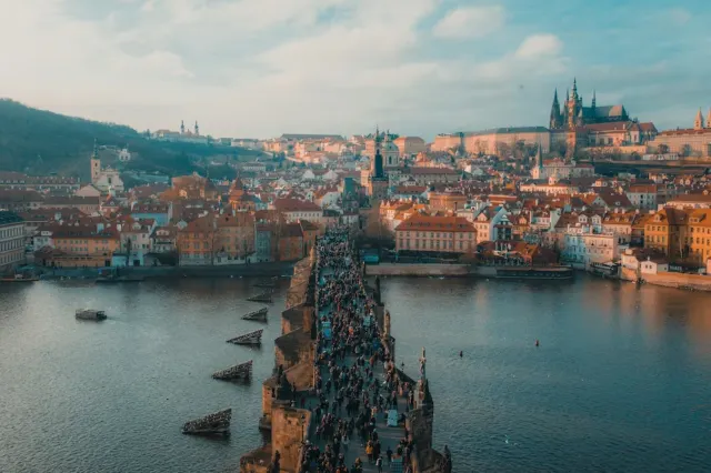 Vue d'un pont à Prague