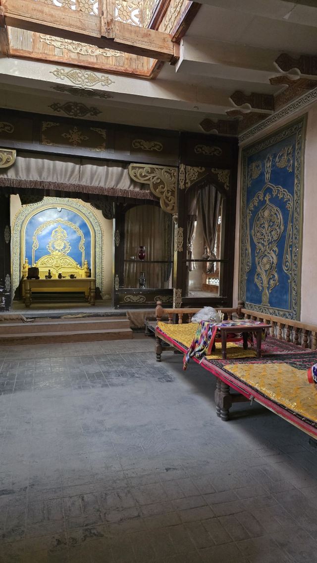 吐鲁番郡王府旅行图片 3