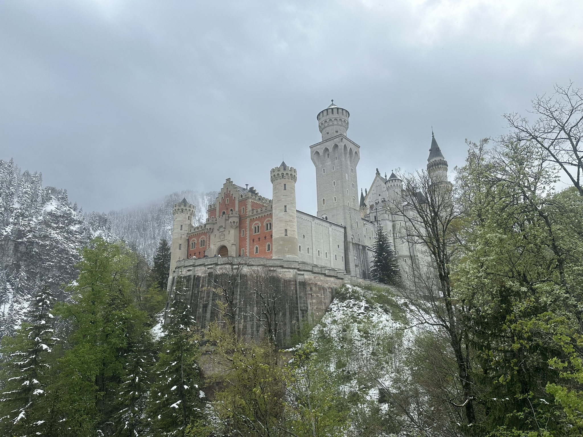 德国天鹅堡 据说是迪斯尼城堡的设计灵感