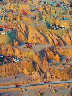 新疆克拉玛依发现十亿吨特大油田