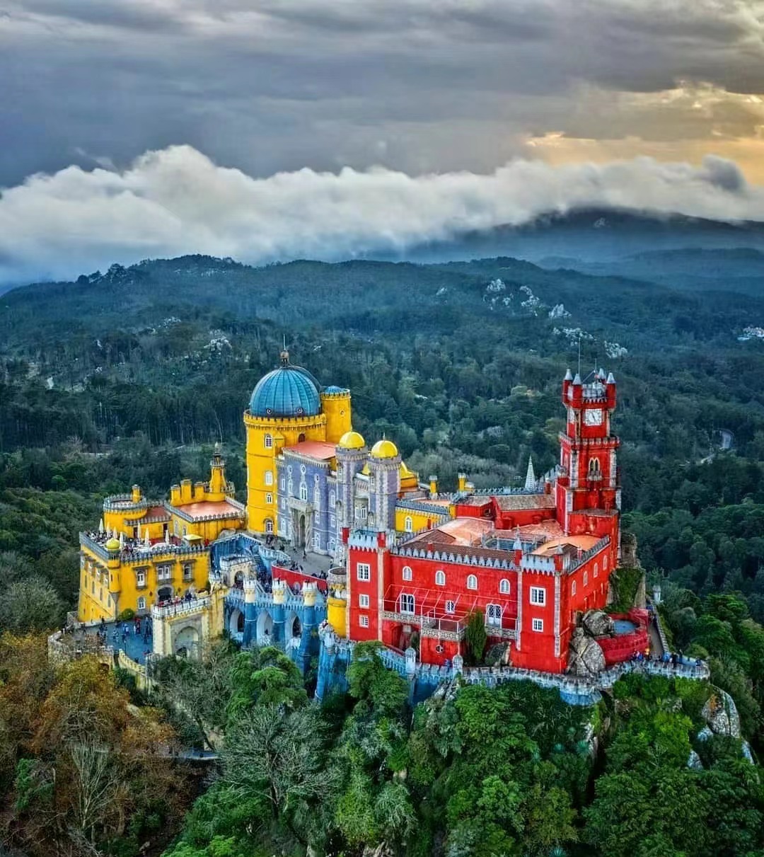 佩纳宫🏰彩色的城堡