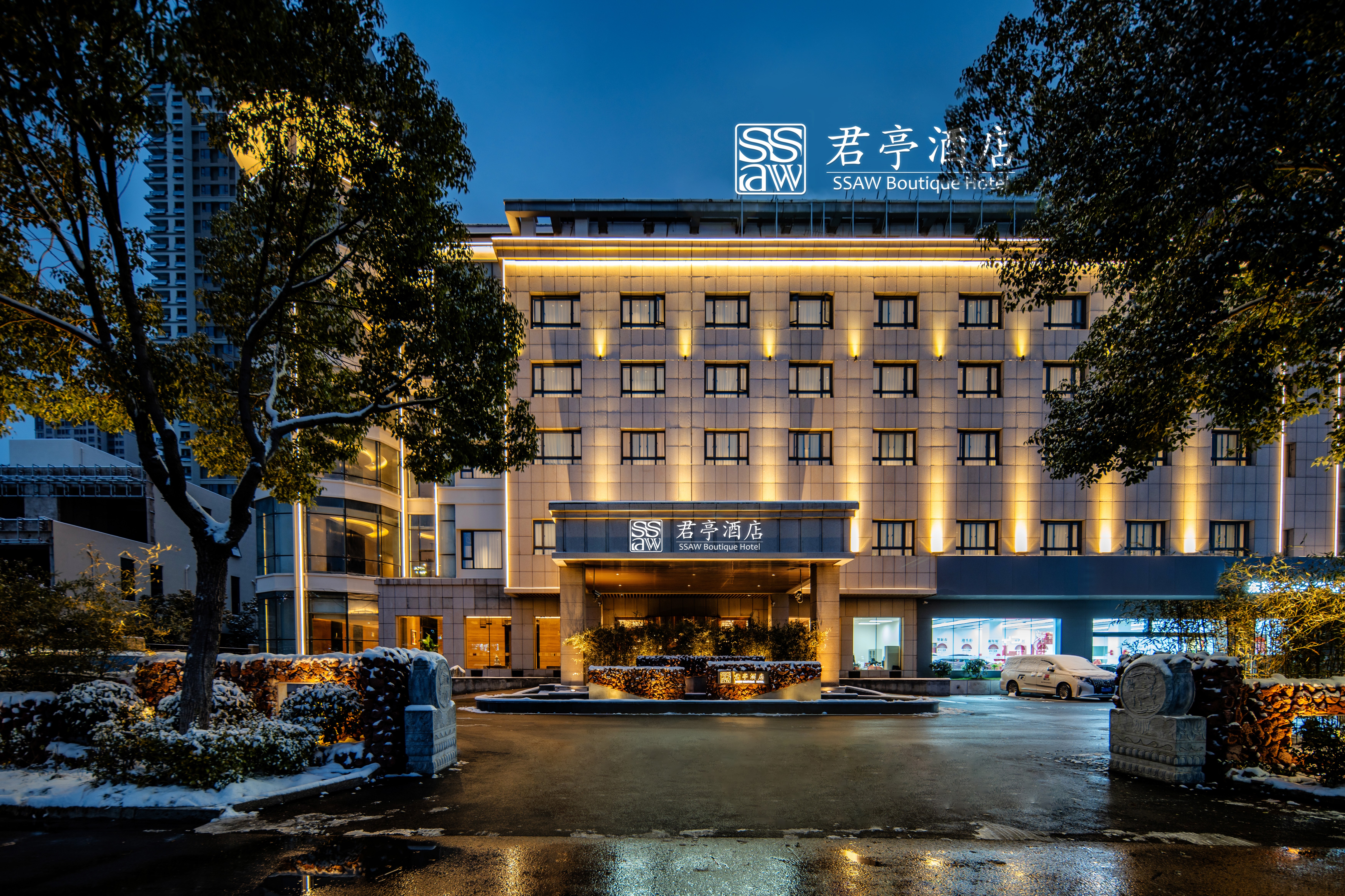 蚌埠首家君亭酒店，庭院东南亚风格