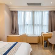 云上·漫居酒店(贵阳会展中心店)