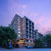 TOWO上品酒店(南昌火车站八一广场店)