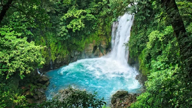 Don't forget to explore mind-blowing natural sites of Costa Rica.