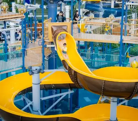 區內有不同的水上玩樂設施