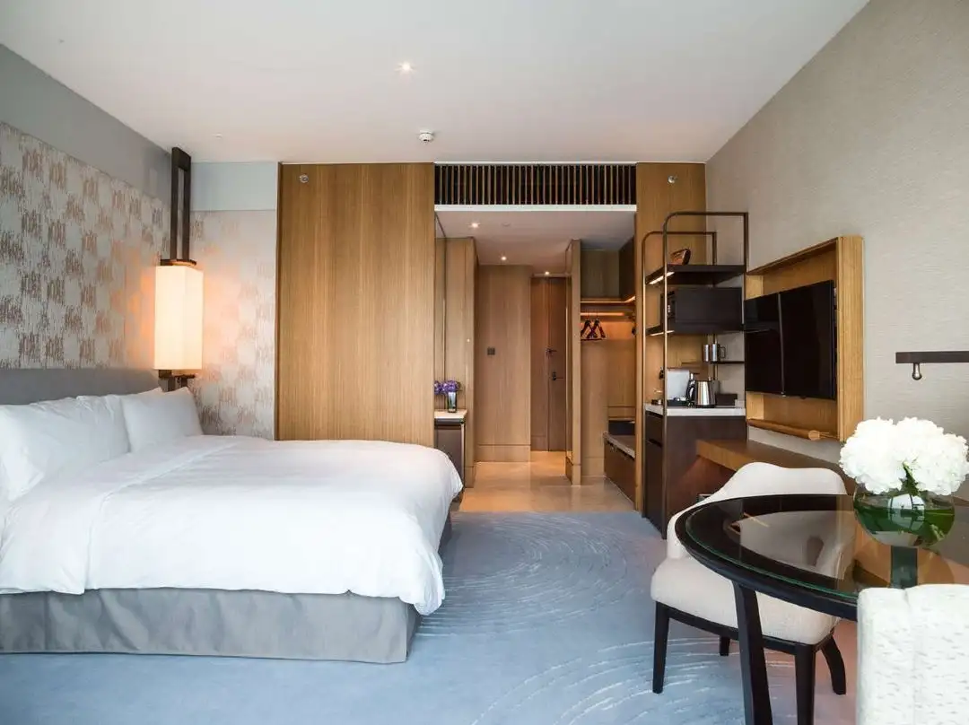 香港嘉里酒店的「豪華大床房」