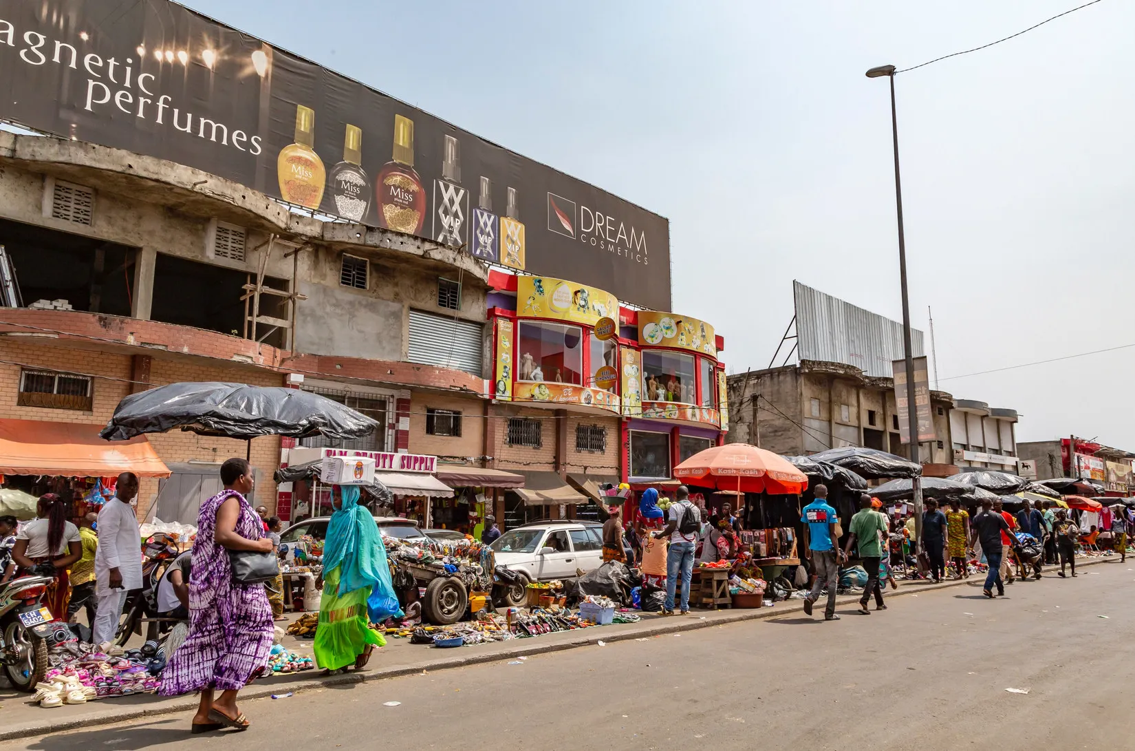 Adjamé Market, Abidjan, by eva blue on Unsplash